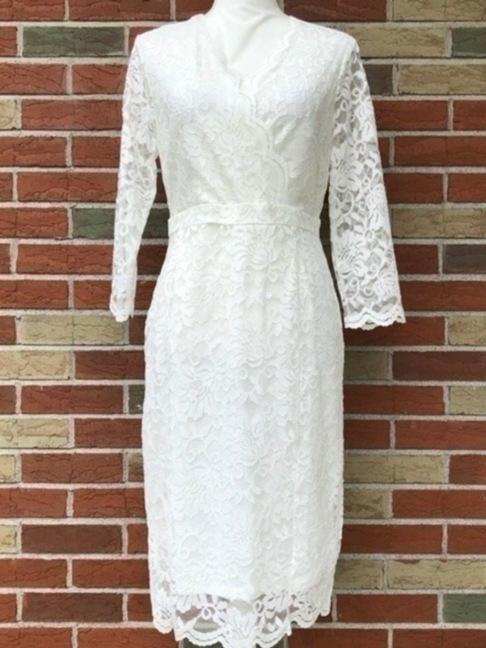 Thalia Sodi NWT Lace 3/4 Sleeve V-neck White Scalloped Hem Dress 👗
